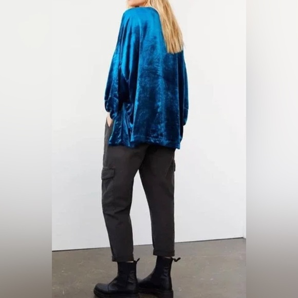 HP❤️❤️NWT Anthropologie Malin Velvet Kimono Jacket - Picture 2 of 9